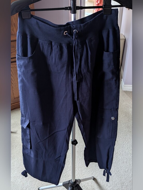 Mofiz Pants - Women's Dark Navy Drawstring Cargo Capris with Pockets